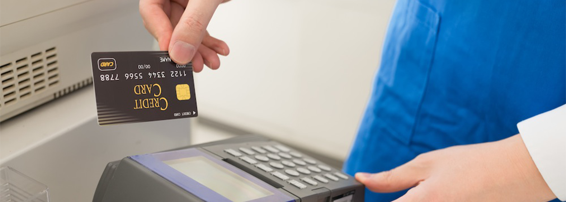 「20%以上」の顧客が離れる？クレジットカードが顧客満足度に与える影響のアイキャッチ