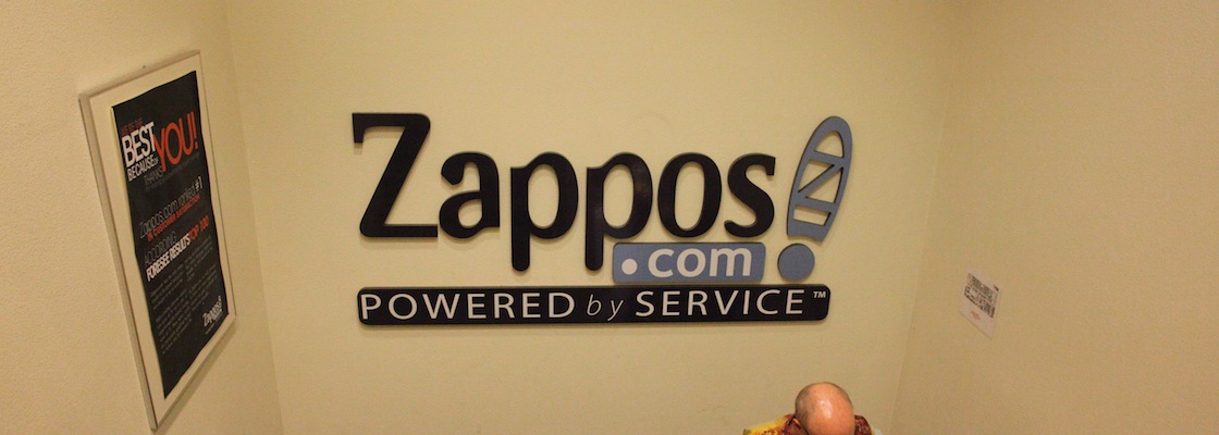 【創業から10年で年商1000億を超え】Zapposが掲げた10の秘訣のアイキャッチ